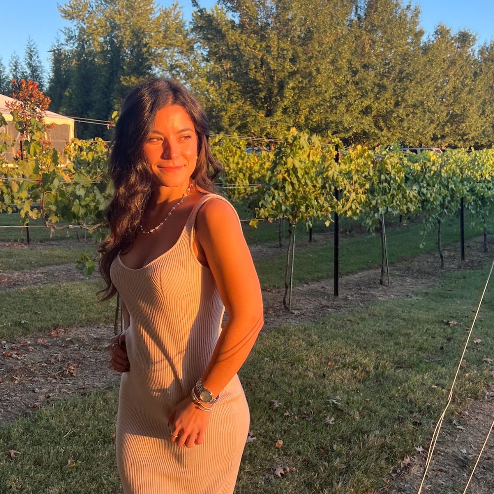 Meet your Posher, Ana